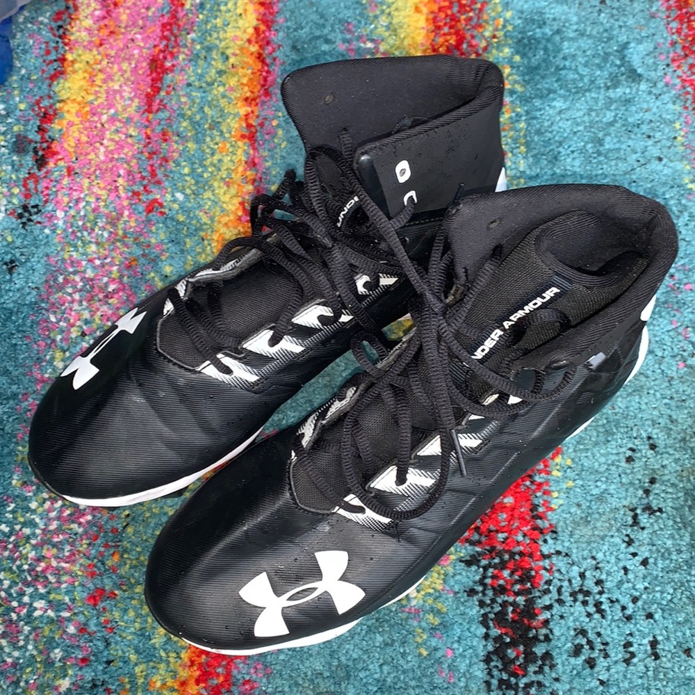 Under Armour Mens Leadoff high top black white Rubber Molded Baseball Cleats 9.5